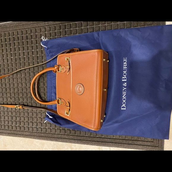 Dooney & Bourke Handbags - Purse